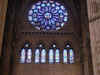 PC150050leon catedral vidrieras roseton sur.JPG (79787 bytes)